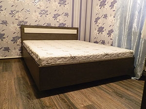 Двухспальная кровать